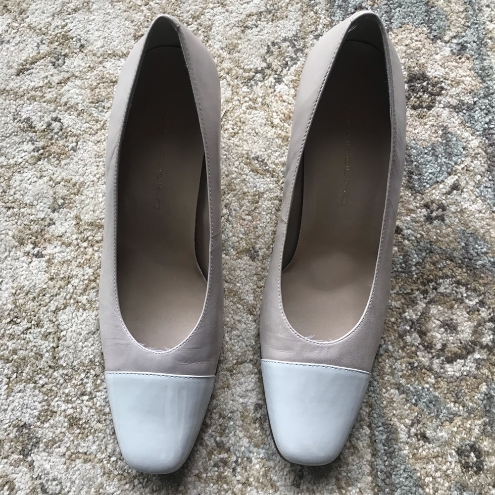 Bandolino Beige Heel - Picture 2 of 7